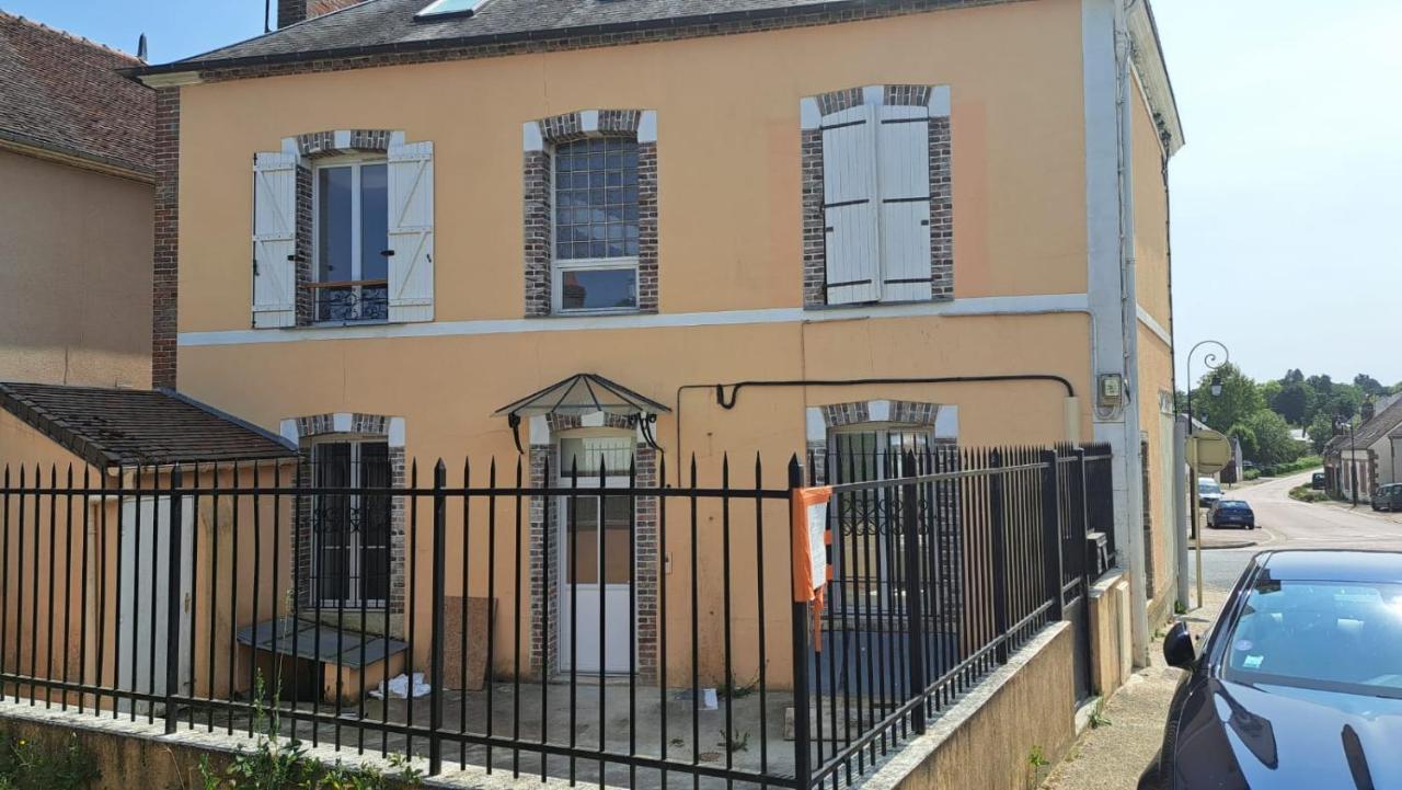 Serrimmo - Appartement Berangere Bléneau Buitenkant foto